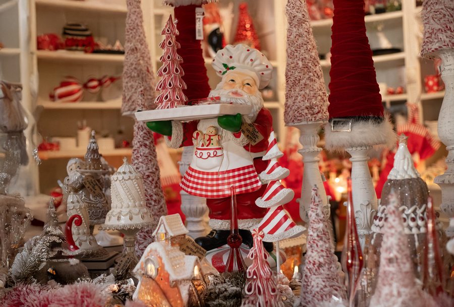 Santa figurine display in a downtown Turlock holiday shop